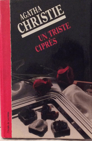 UN TRISTE CIPRÉS (TAPA DURA)