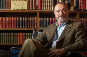 ARTURO PÉREZ REVERTE